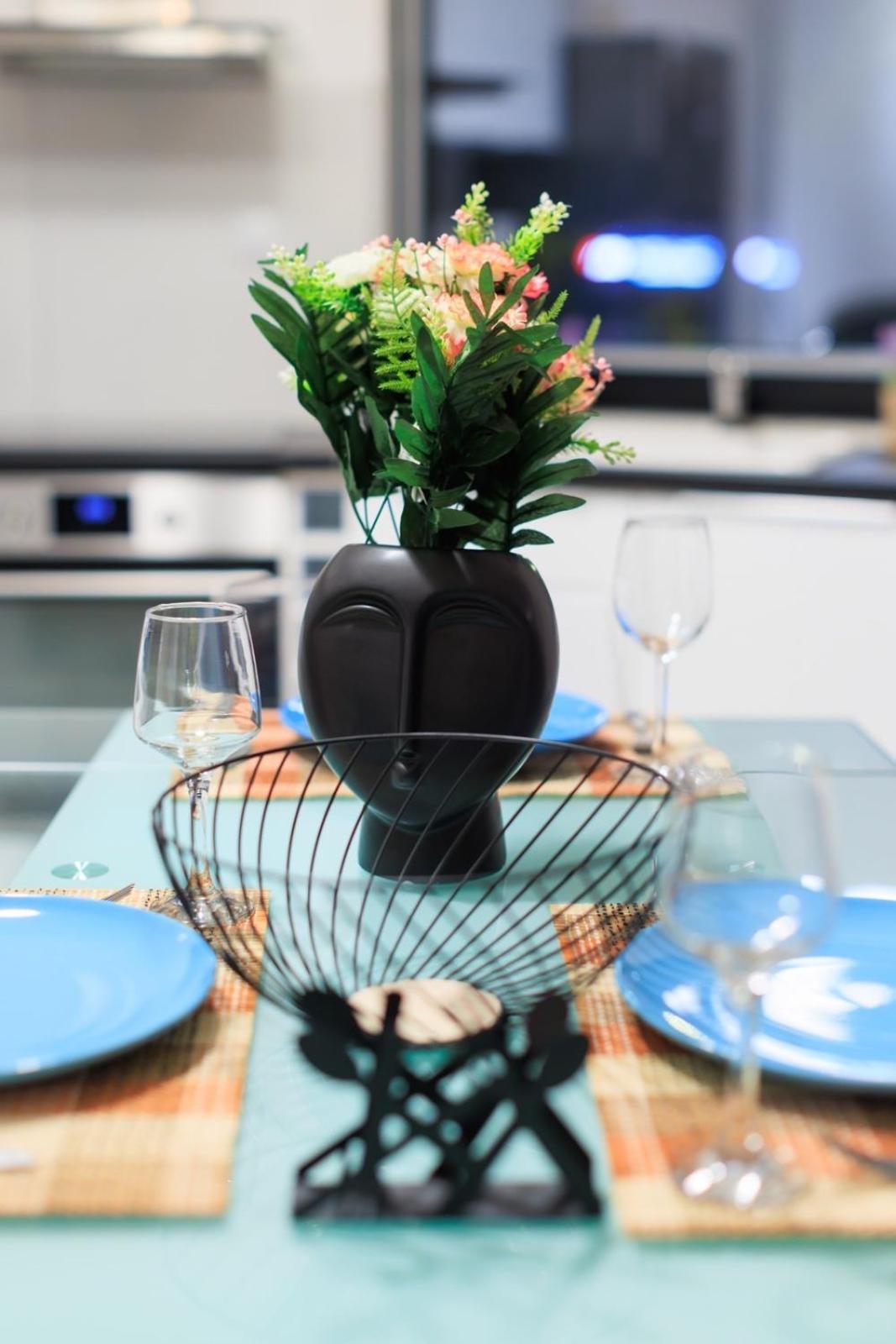 Aiolos Luxury Metro Acropolis Suite 7 Near Museum Of Modern Art Atene Esterno foto